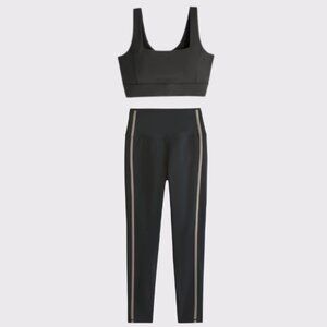 Abercrombie & Fitch YPB sculptLUX Squareneck Bralette+Curve Love 7/8 Legging Set